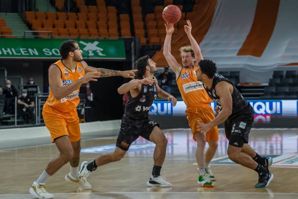 稳定地为球 稳定地为球