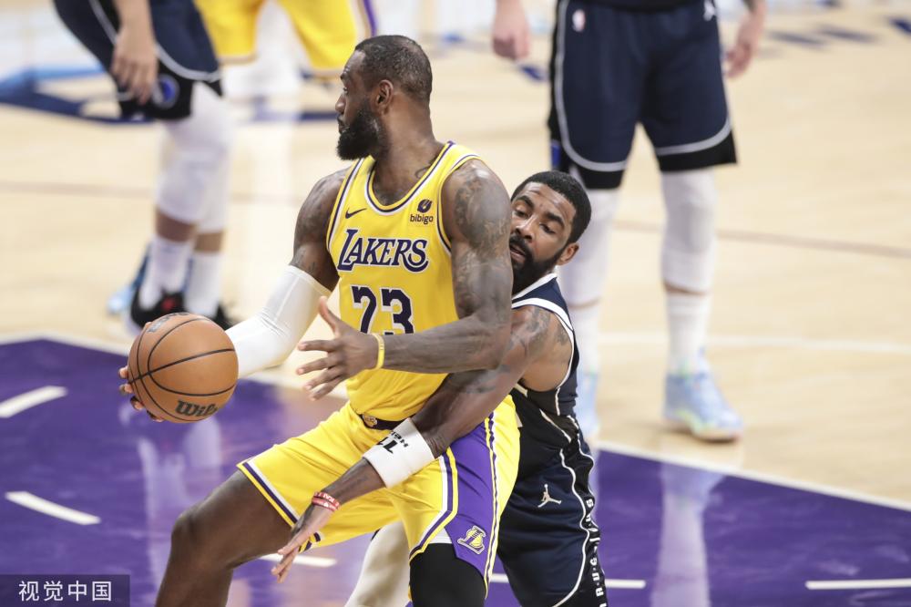 赏雪两不误 赏雪两不误